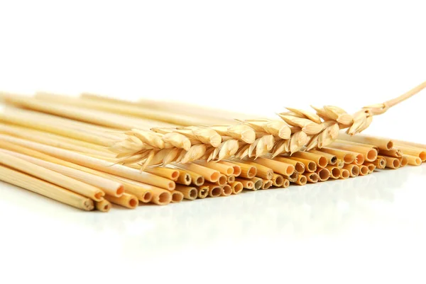 Wheat and straw — Stock Photo, Image