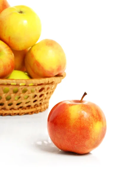 Reife Äpfel — Stockfoto
