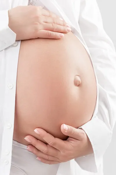 Pregnant tummy — Stock Photo, Image