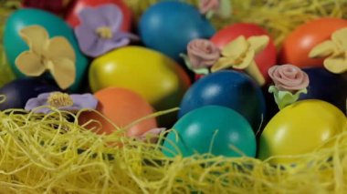 Renkli Paskalya yumurtaları