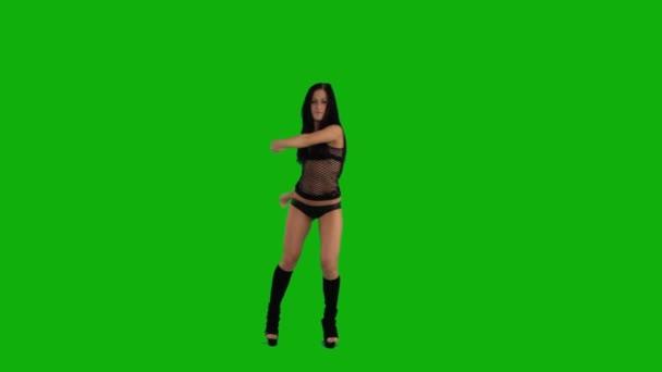 Сексуальна брюнетка в чорній білизні танцює — стокове відео