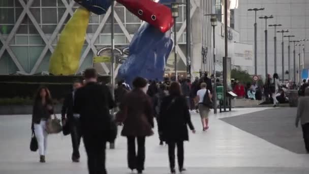 Tid förflutit folksamling i paris — Stockvideo