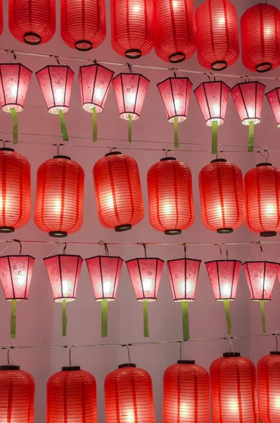 Gros plan lanternes internationales colorées — Photo