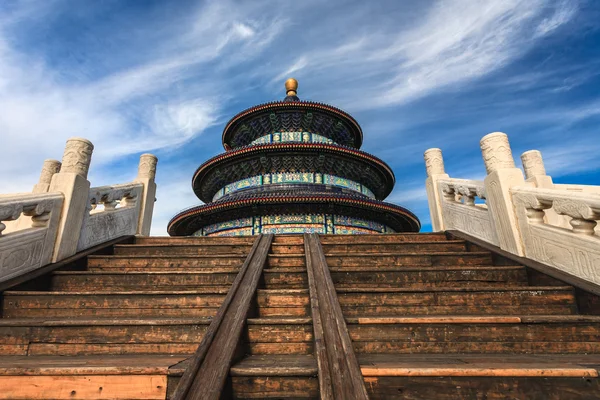 Temple of Heaven against blue sky — Stock Photo, Image