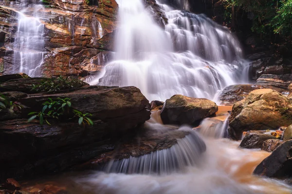 Beautiful Waterfall, Chiang Mai, Thailand — Stock Photo, Image