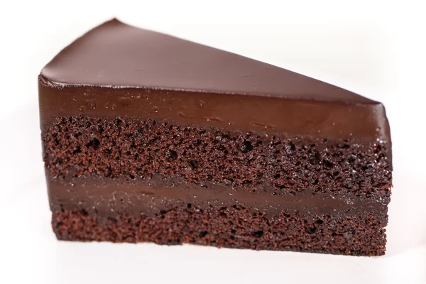 Κέικ σοκολάτας σε άσπρο πιάτο — Φωτογραφία Αρχείου