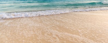 güzel plaj ve berrak tropikal Adası,