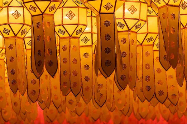 Lanternas estilo tailandês do norte em Loi Krathong — Fotografia de Stock