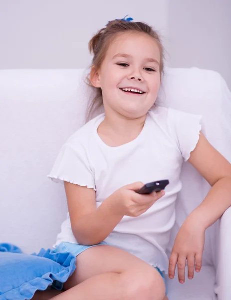 Ragazza guardando la tv — Foto Stock