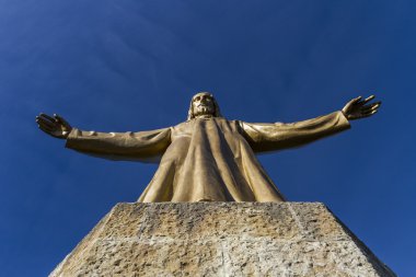 Tibidabo. İsa heykelinin barcelona.