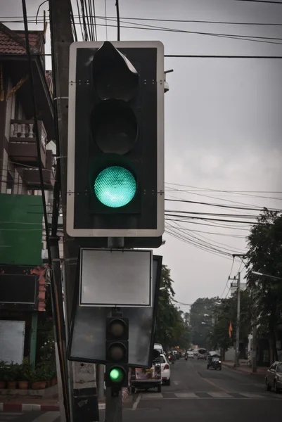 Green light on the road — Stock Photo, Image