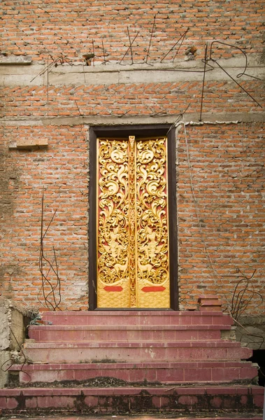 Puerta de iglesia vieja —  Fotos de Stock