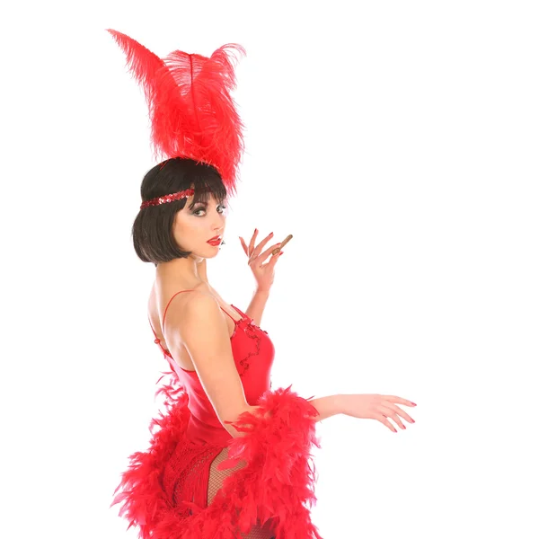 Danseuse burlesque avec plumage rouge et robe courte, isolée sur blanc — Photo