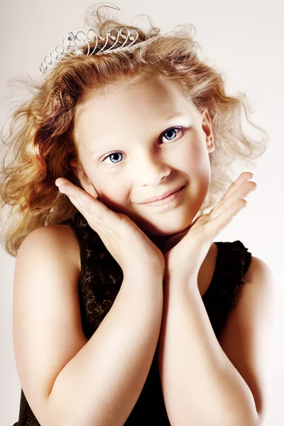 Cute little girl. — Stock Photo, Image