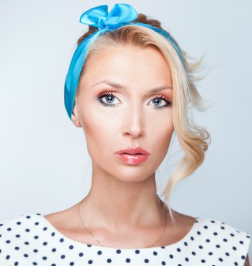 güzel sarışın Bayan portresi