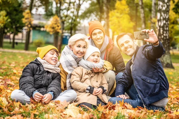 Véritable Mode Vie Des Gens Concept Des Émotions Familiales Heureux — Photo