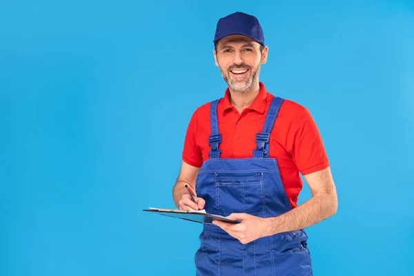 Profesión Construcción Construcción Feliz Trabajador Masculino Sonriente Constructor Gorra Azul — Foto de Stock