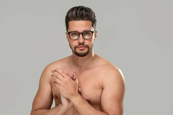 Beauty Portrait Handsome Shirtless Muscular Young Man Wearing Fashionable Eyeglasses — Stock Photo, Image