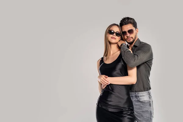 Fashion Photo Handsome Young Couple Posing Sunglasses Studio Shot Personal — Fotografia de Stock