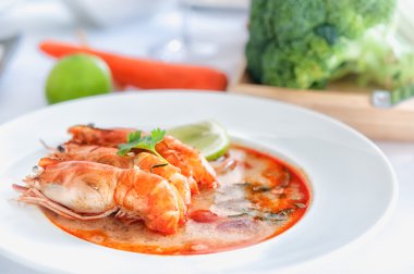 sıcak ve ekşi çorba ve karides yoğunlaştırılmış su, Tay traditiona