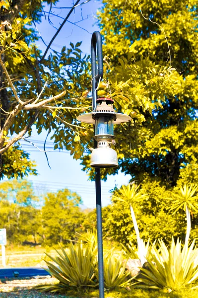 La linterna tailandia para la luz en el camino —  Fotos de Stock