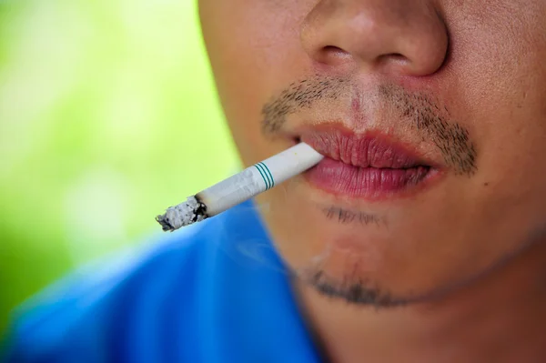 Man smoking cigarette , closeup. — Stock Photo, Image