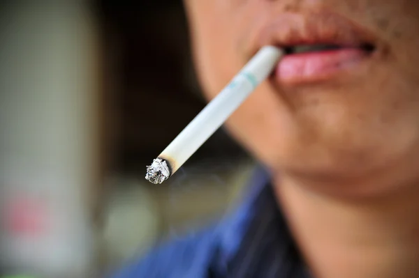 Man smoking cigarette , closeup. — Stock Photo, Image