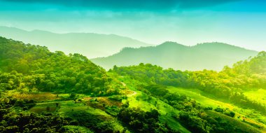 yol ve saç ekimi, chiang rai, thail Dağı'nın peyzaj
