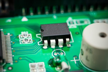 Elektronik komponentler makro arka planlı devre kartı 