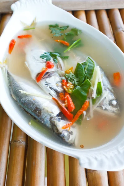 Pikantní polévka makrela. — Stock fotografie