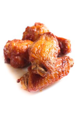 sıcak ve baharatlı tavuk.