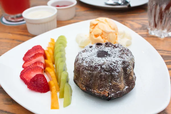 Chocolate Lava Cake with ice cream. — Stock Photo, Image