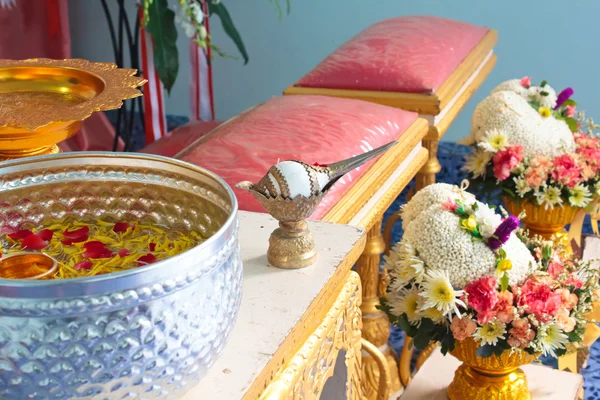 Blessed water at Thai wedding ceremony. — Stock Photo, Image