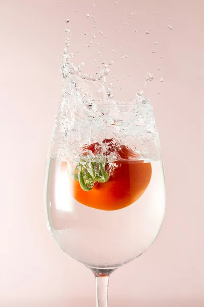 Tomatenspritzer — Stockfoto