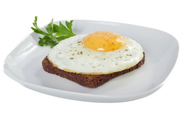 sahanda yumurta tost