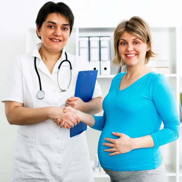 Mujer embarazada. — Foto de Stock