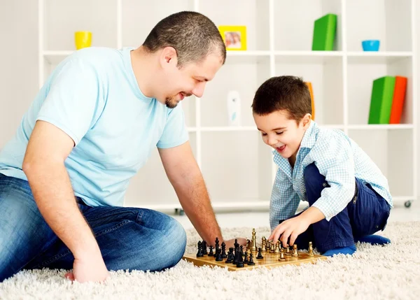 Lycklig familj — Stockfoto