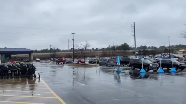 Augusta Usa Lowes Einzelhandel Superstore Pfanne Vor Dem Parkplatz Und — Stockvideo