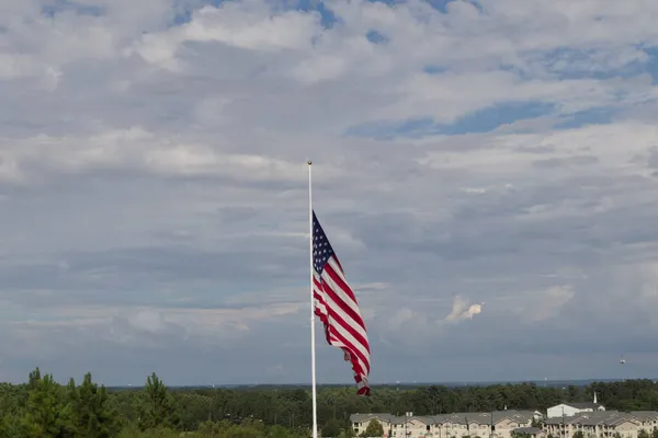 Augusta Usa Американский Флаг Апартаменты Заднем Плане — стоковое фото