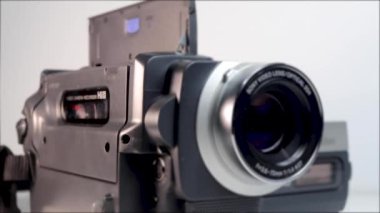 Augusta, Ga USA - 11 08: 21: Vintage 2002 Sony TRV108 NTSC Handycam bant yan görünümü