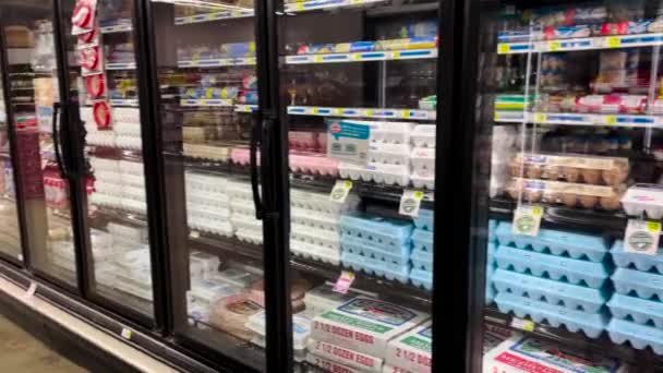 Hephzibah Usa Pan Egg Section Glass Doors Iga Retail Grocery — Stockvideo