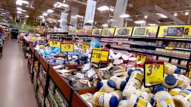 Columbia County Usa Kroger Negozio Dettaglio Alimentari Display Interni Accatastati — Video Stock