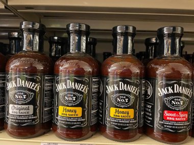 Martinez, Ga USA - 11: 30 Jack Daniels barbekü sosu çeşitliliği