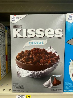 Hephzibah, Ga USA - 12. 02 21: KJ 's perakende market içi