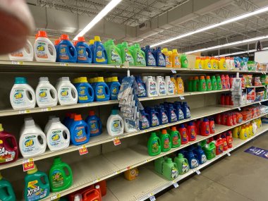 Hephzibah, Ga USA - 12. 02 21: KJ 's perakende market içi