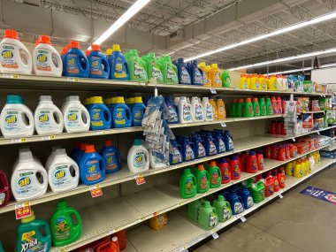 Hephzibah, Ga USA - 12. 02 21: KJ 's perakende market içi