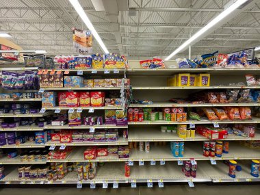 Hephzibah, Ga USA - 12. 02 21: KJ 's perakende market içi