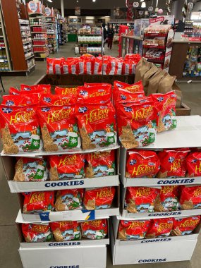 Hephzibah, Ga USA - 12. 02 21: KJ 's perakende market içi