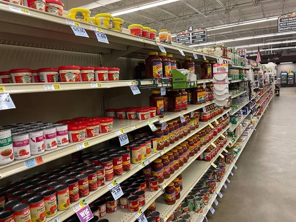 Hephzibah, Ga USA - 12. 02 21: KJ 's perakende market içi