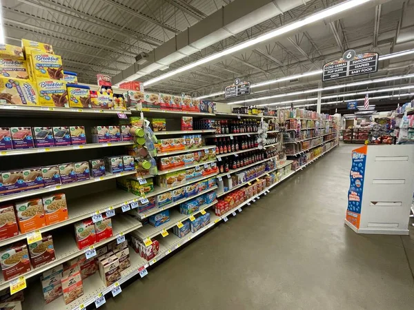 Hephzibah, Ga USA - 12. 02 21: KJ 's perakende market içi